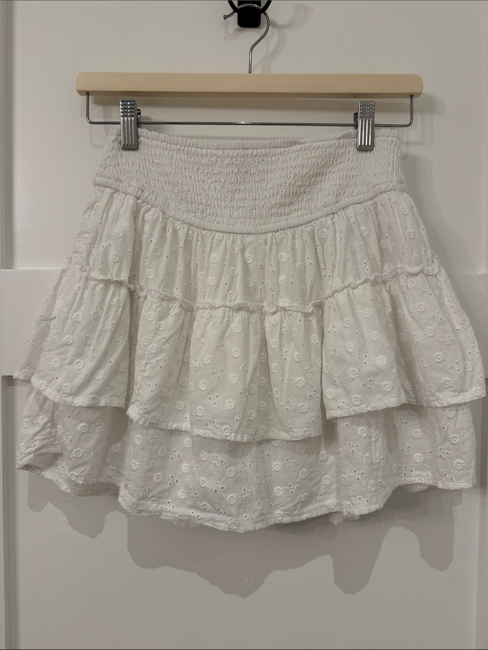 Hollister White Eyelet Tiered Skater Mini Skirt